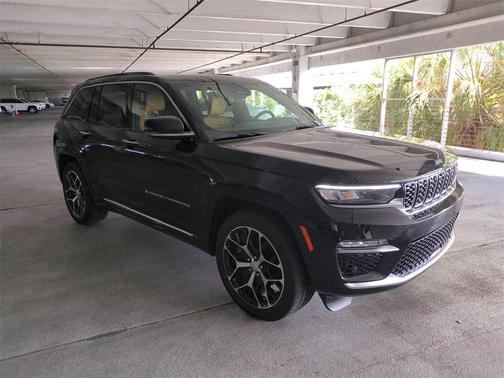 2025 Jeep Grand Cherokee Summit