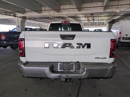 2025 RAM 2500 Tradesman Crew Cab 4x4 8' Box
