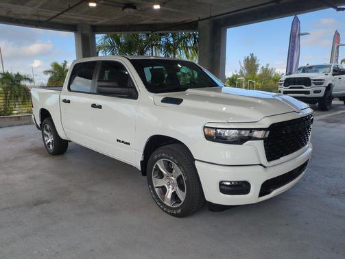 2026 RAM 1500 Express