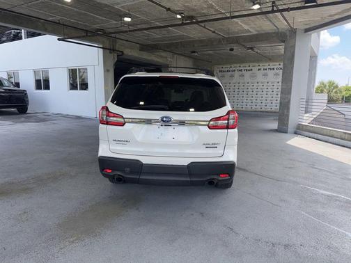 Crystal White Pearl 2019 Subaru Ascent Touring 7-Passenger
