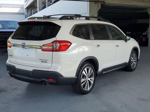 Crystal White Pearl 2019 Subaru Ascent Touring 7-Passenger