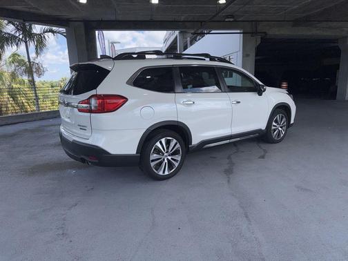Crystal White Pearl 2019 Subaru Ascent Touring 7-Passenger