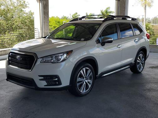 Crystal White Pearl 2019 Subaru Ascent Touring 7-Passenger