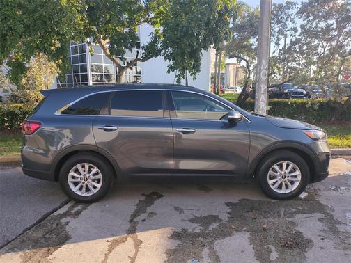 2020 Kia Sorento LX