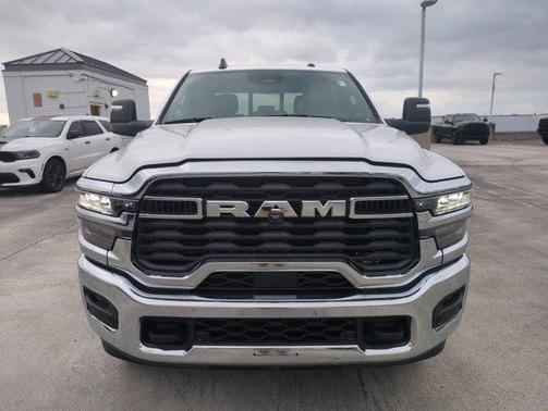 2026 RAM 2500 Tradesman Crew Cab 4x4 8' Box