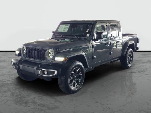 Anvil Clearcoat 2026 Jeep Gladiator Sahara 4x4