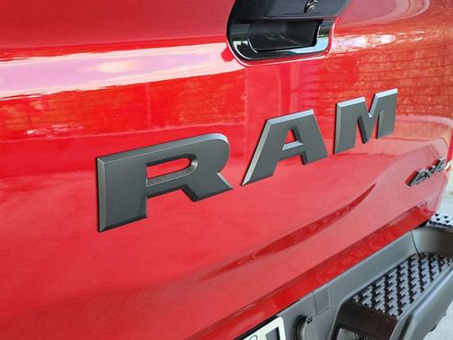 Molten Red Pearlcoat 2026 RAM 1500 RHO Crew Cab 4x4 5'7' Box