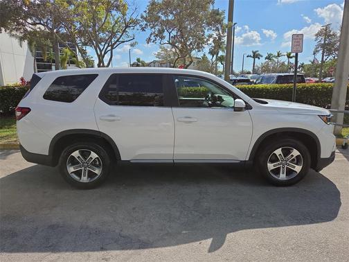 2024 Honda Pilot EX-L 7 Passenger