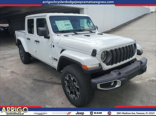 2026 Jeep Gladiator Sahara 4x4