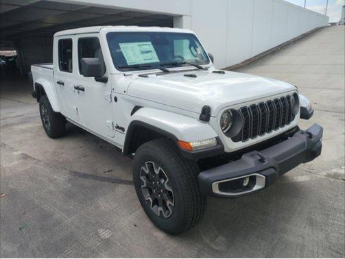 2026 Jeep Gladiator Sahara 4x4