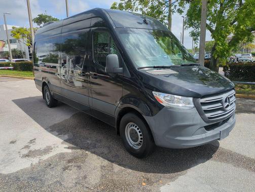 2022 Mercedes-Benz Sprinter 2500 High Roof