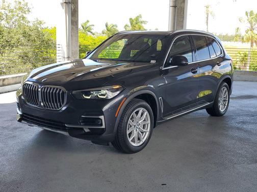 Dark Graphite Metallic 2023 BMW X5 xDrive40i