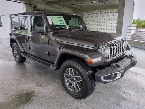 2025 Jeep Wrangler 4-Door Sahara 4x4