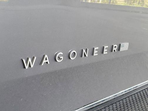 Baltic Gray Metallic Clearcoat 2022 Jeep Wagoneer Series II 4x2