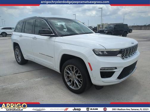 2023 Jeep Grand Cherokee Summit