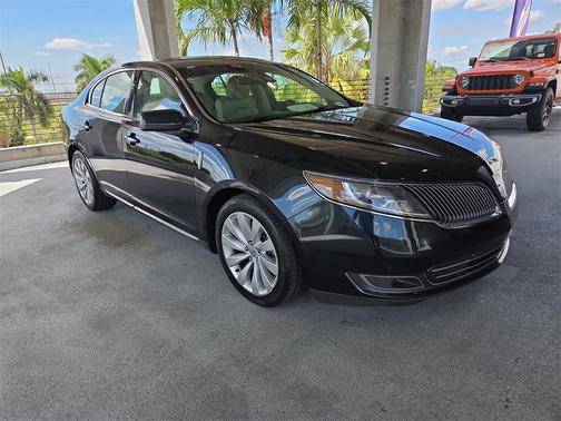 2014 Lincoln MKS Base