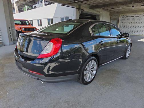 2014 Lincoln MKS Base
