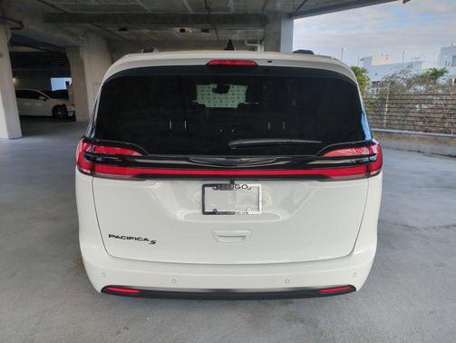 2026 Chrysler Pacifica L