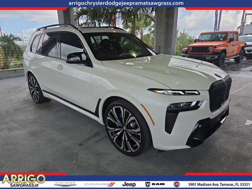 2024 BMW X7 M60i