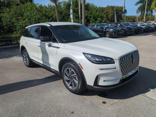 2024 Lincoln Corsair Premiere