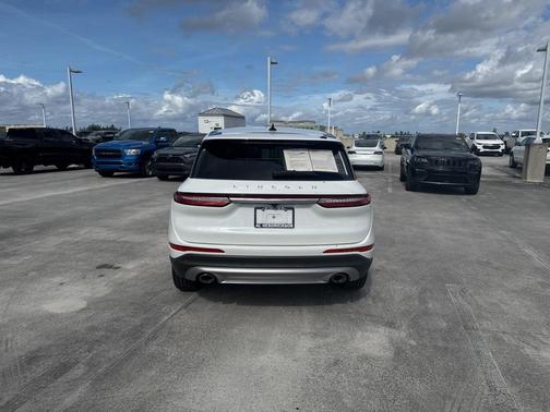 2024 Lincoln Corsair Premiere