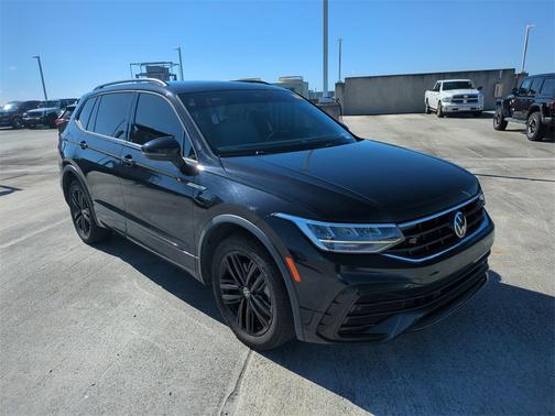 2022 Volkswagen Tiguan 2.0T SE R-Line Black