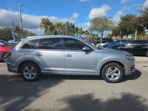 2018 Audi Q7 2.0T Premium Plus