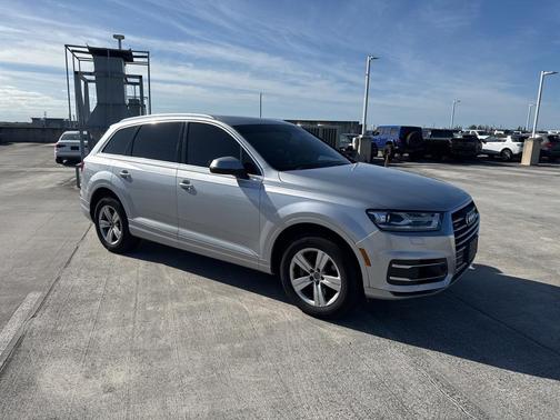 2018 Audi Q7 2.0T Premium Plus