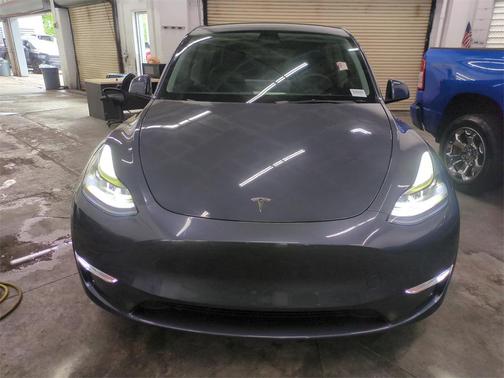 2022 Tesla Model Y Performance Dual Motor All-Wheel Drive