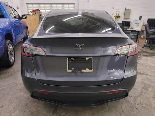 2022 Tesla Model Y Performance Dual Motor All-Wheel Drive