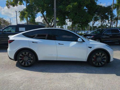 2022 Tesla Model Y Performance Dual Motor All-Wheel Drive