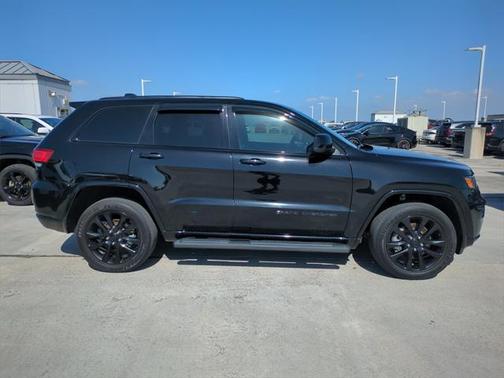 2021 Jeep Grand Cherokee Laredo