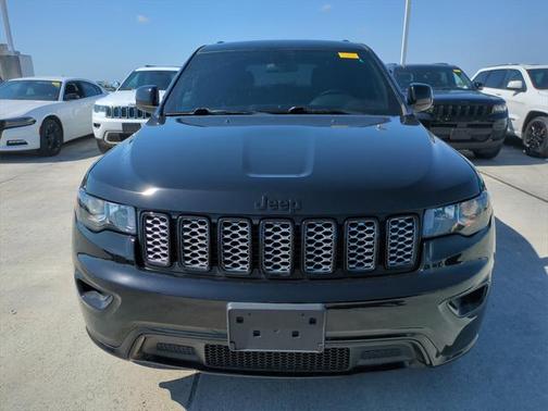 2021 Jeep Grand Cherokee Laredo