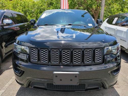 2021 Jeep Grand Cherokee Laredo