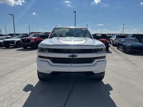 2017 Chevrolet Silverado 1500 Custom