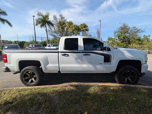 2017 Chevrolet Silverado 1500 Custom
