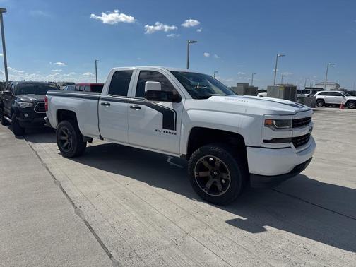 2017 Chevrolet Silverado 1500 Custom