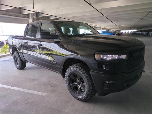 2025 RAM 1500 Warlock Crew Cab 4x4 5'7' Box