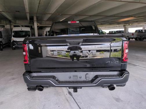 2025 RAM 1500 Warlock Crew Cab 4x4 5'7' Box