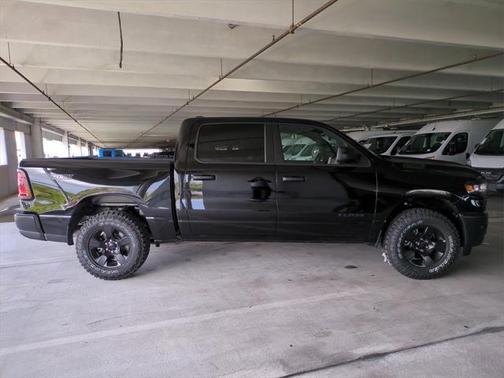 2025 RAM 1500 Warlock Crew Cab 4x4 5'7' Box