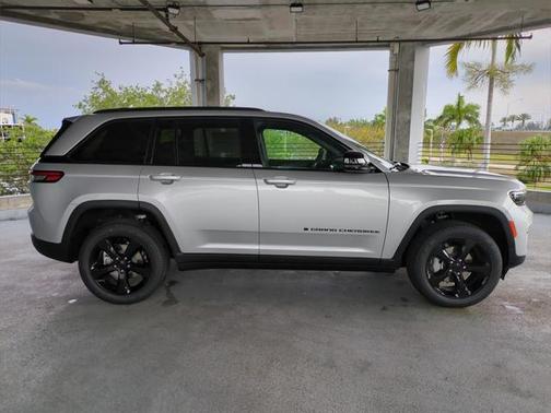 2025 Jeep Grand Cherokee Limited X