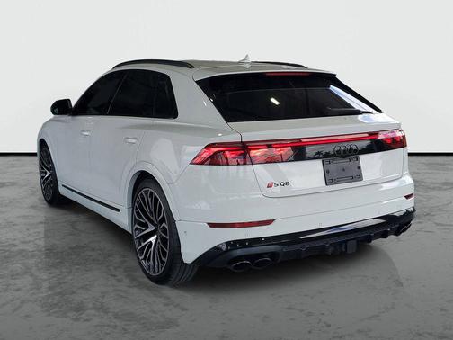 Carrara White 2024 Audi SQ8 4.0T Prestige