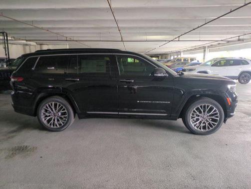 2025 Jeep Grand Cherokee L Summit Reserve