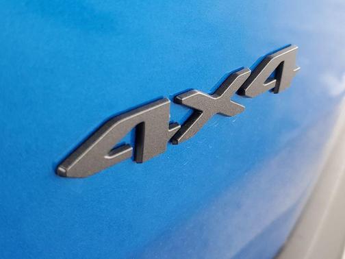 Hydro Blue Pearlcoat 2026 Jeep Cherokee Limited