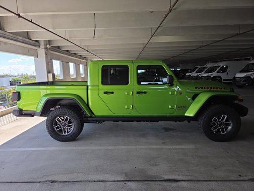 2025 Jeep Gladiator Mojave X