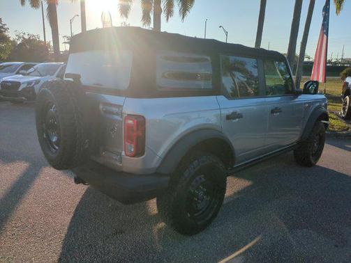 2022 Ford Bronco Black Diamond