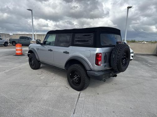 2022 Ford Bronco Black Diamond
