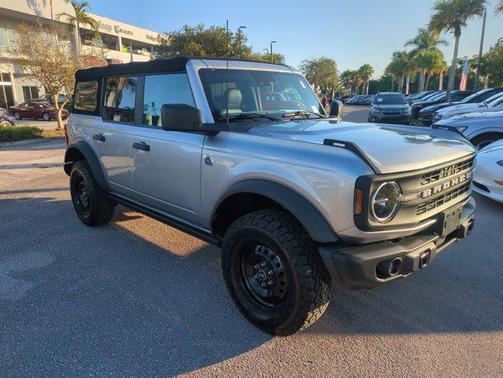 2022 Ford Bronco Black Diamond