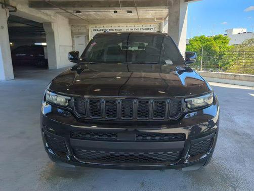2025 Jeep Grand Cherokee L Altitude