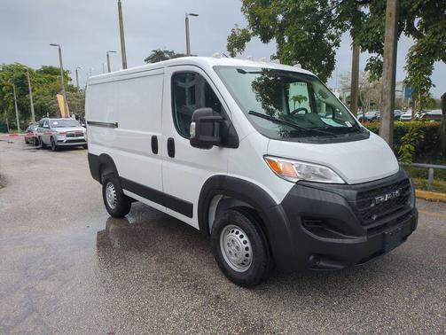 2025 RAM ProMaster 1500 Low Roof